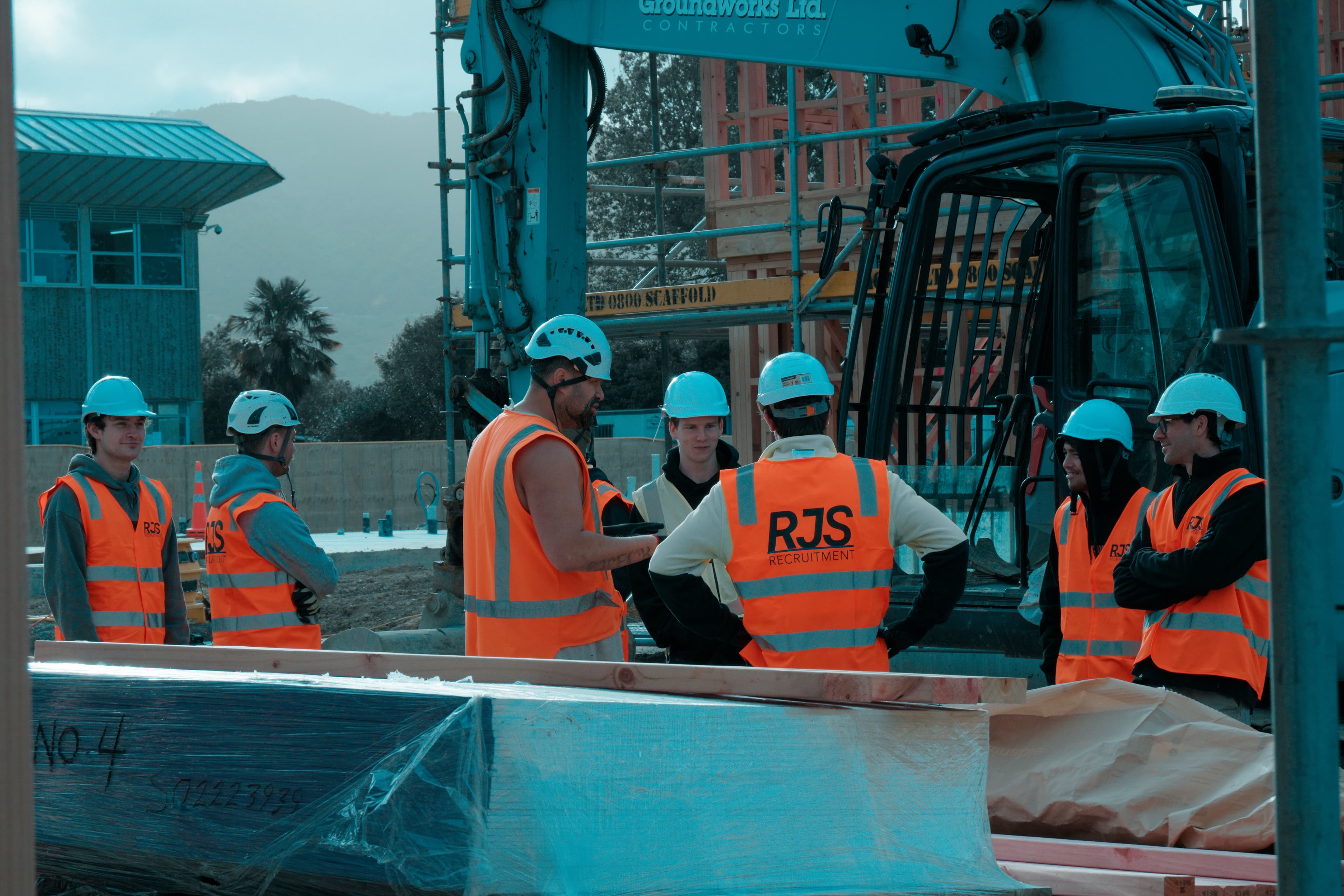 RJS Recruitment team briefing on a commercial construction site